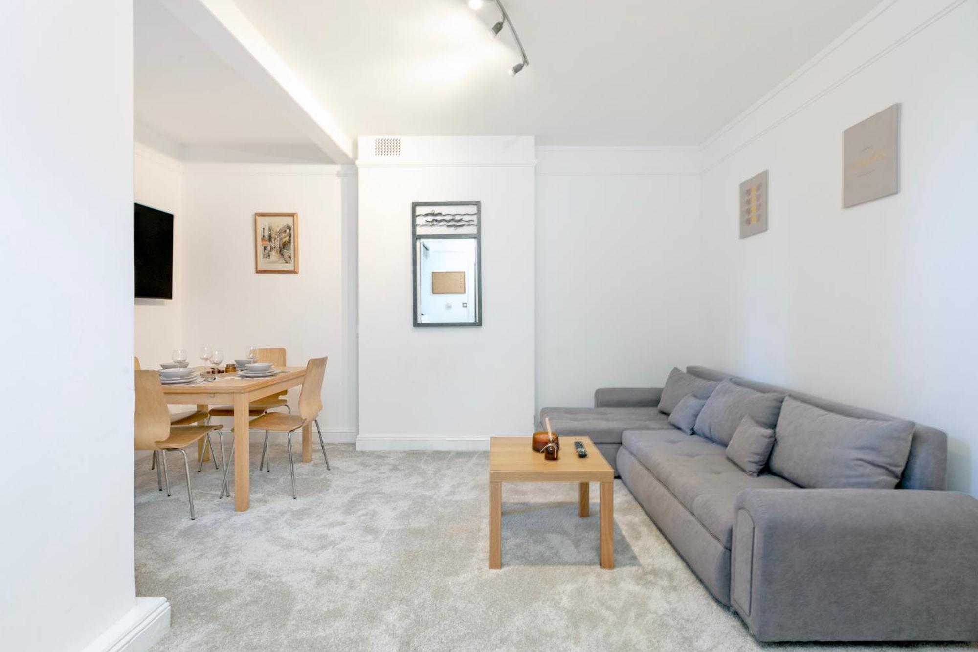 Beautiful 3 Bedroom Flat In Scott Ellis Gardens لندن المظهر الخارجي الصورة