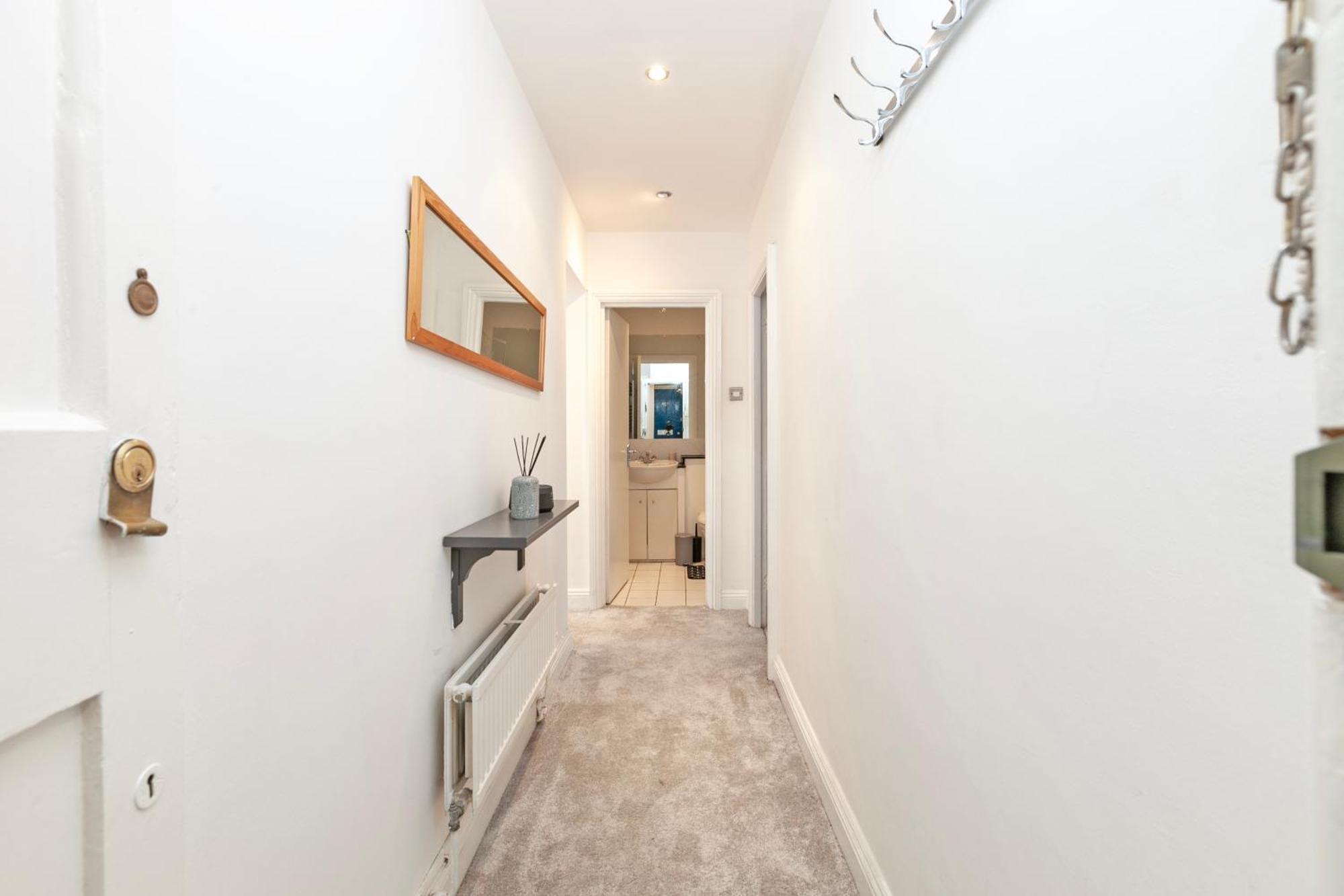 Beautiful 3 Bedroom Flat In Scott Ellis Gardens لندن المظهر الخارجي الصورة